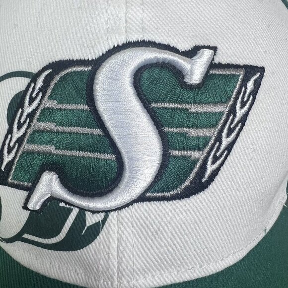 Saskatchewan Roughriders Reebok Mesh Flex Fitted S-M Hat Cap Men CFL White Green - Picture 9 of 9